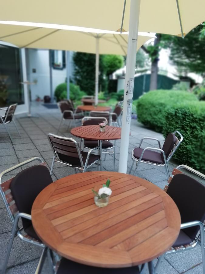 Hotel Krone Ueberlingen Am Ried Singen Exterior foto
