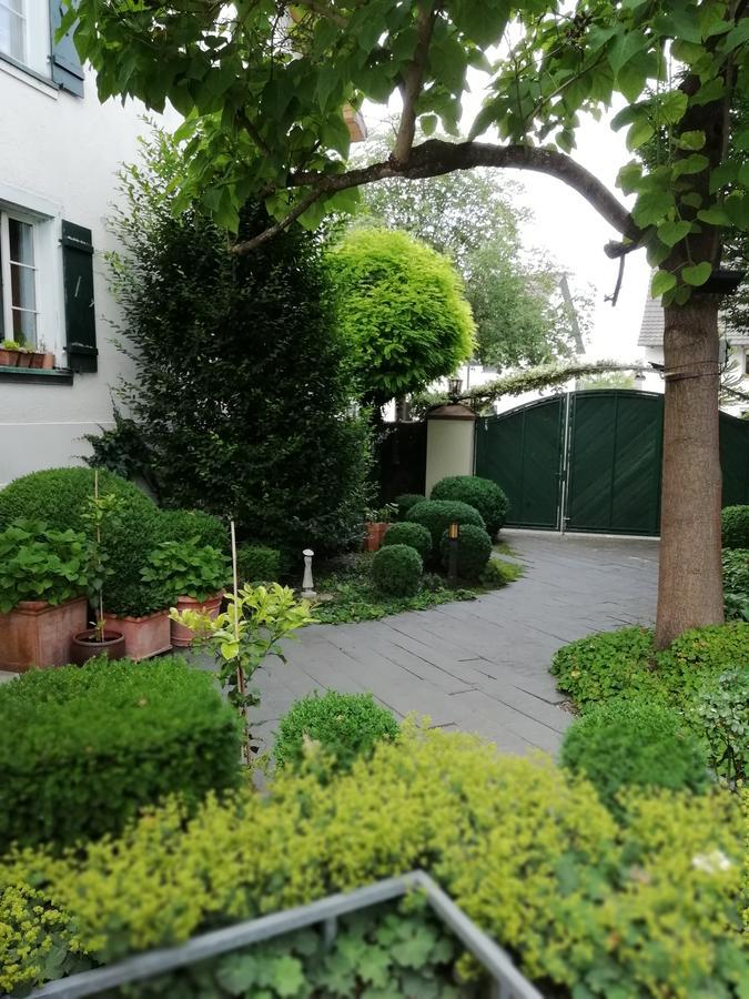 Hotel Krone Ueberlingen Am Ried Singen Exterior foto